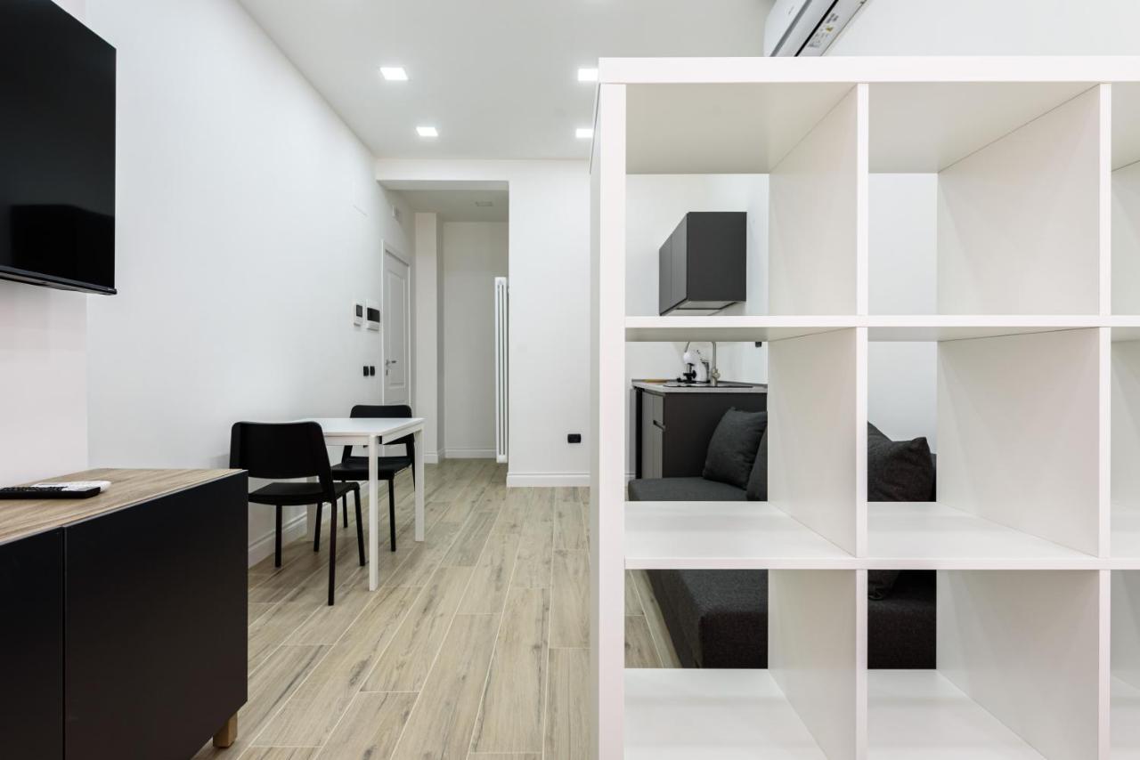 Tommaseo Seaside Apartments Naples Exterior photo